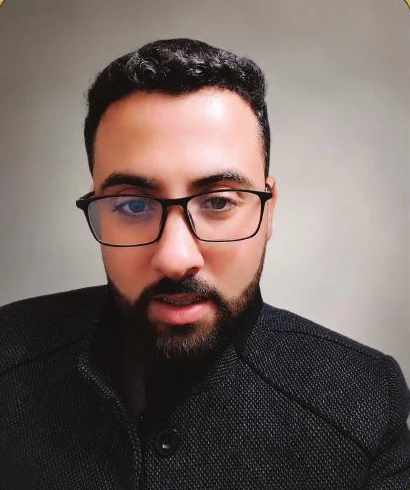عبد الكريم أغدار، الصورة التي أتاحها المؤلف في غلاف كتابه